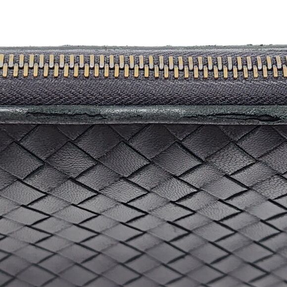 Bottega Veneta Intrecciato Leather Zip Around Wallet in Black - Picture 3 of 9